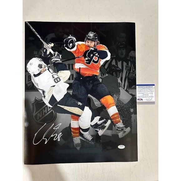 Claude Giroux signed autographed Philadelphia Flyers 16x20 Photo PSA